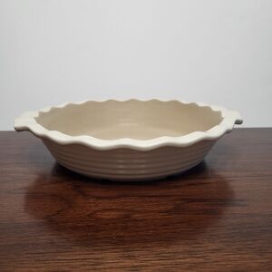Pampered Chef 10" Deep Dish Pie Plate  Family Heritage Stoneware Vintage 1990's